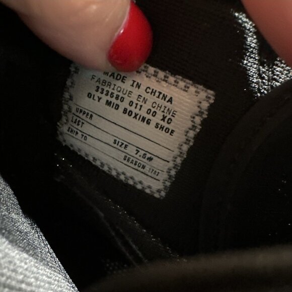 Athletic_Shoes
